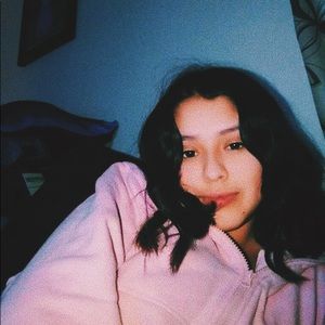 Meet your Posher, Daniela